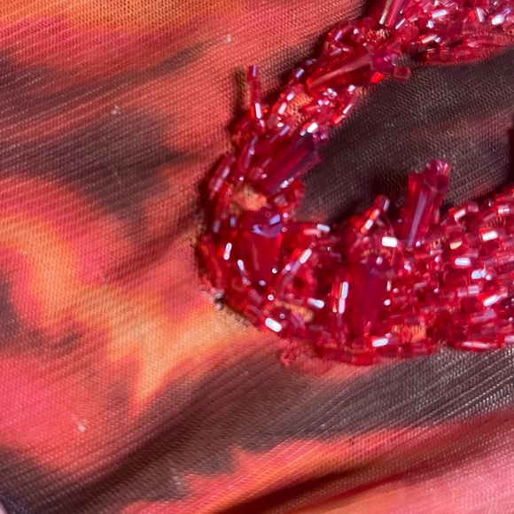 GUC Onalaja- Zisi Isi Off the Shoulder Gown. Size XL. - Picture 9 of 9